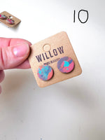 Load image into Gallery viewer, SECONDS - Small Handmade Leather Earrings - Marbled
