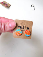 Load image into Gallery viewer, SECONDS - Small Handmade Leather Earrings - Marbled
