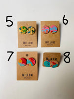 Load image into Gallery viewer, SECONDS - Medium Handmade Leather Earrings - Marbled
