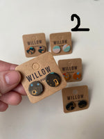 Load image into Gallery viewer, SECONDS - Small Handmade Leather Earrings - Marbled
