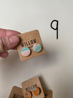 Load image into Gallery viewer, SECONDS - Small Handmade Leather Earrings - Marbled
