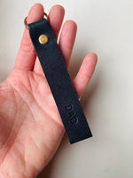 Load image into Gallery viewer, SECONDS- Handmade personalised DAD leather keyring - Hand Painted/Dyed

