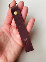 Load image into Gallery viewer, SECONDS- Handmade personalised DAD leather keyring - Hand Painted/Dyed
