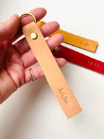 Load image into Gallery viewer, SECONDS- Handmade personalised MUM leather keyring - Hand Painted/Dyed
